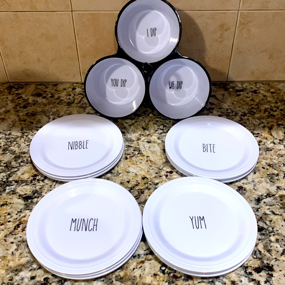 Appetizer serving tray and 12 appetizer plates